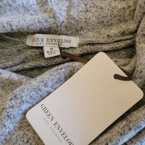 NWT Green Envelope Los Angeles Gray Sweater M - Picture 4 of 9